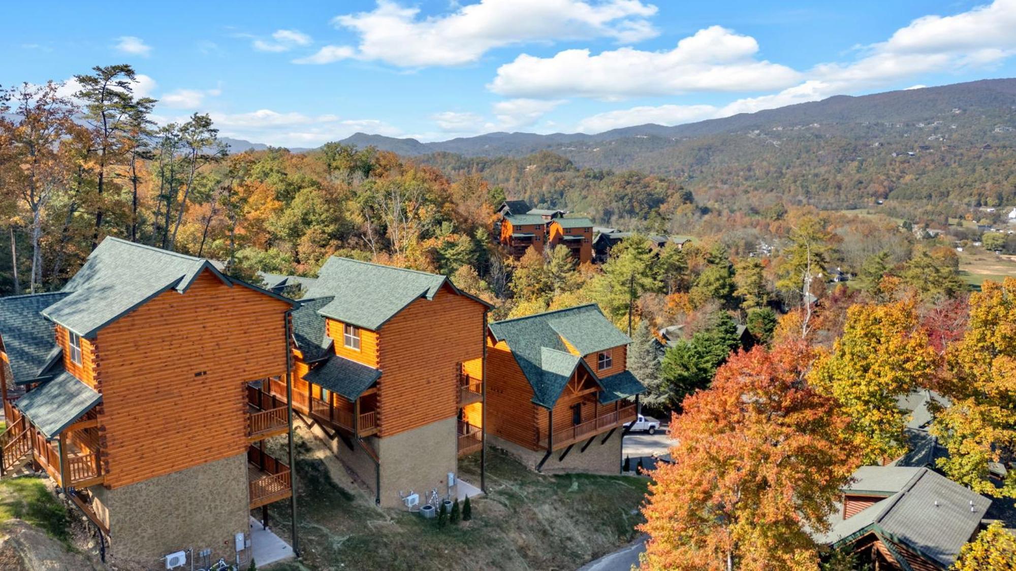 New Luxury Cabin With Indoor Pool, Hot Tub, & Theater Villa Pigeon Forge Bagian luar foto