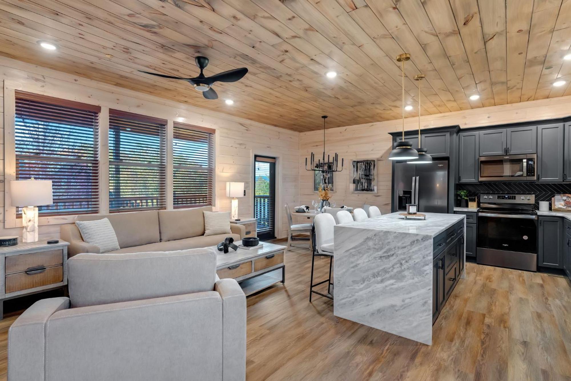 New Luxury Cabin With Indoor Pool, Hot Tub, & Theater Villa Pigeon Forge Bagian luar foto